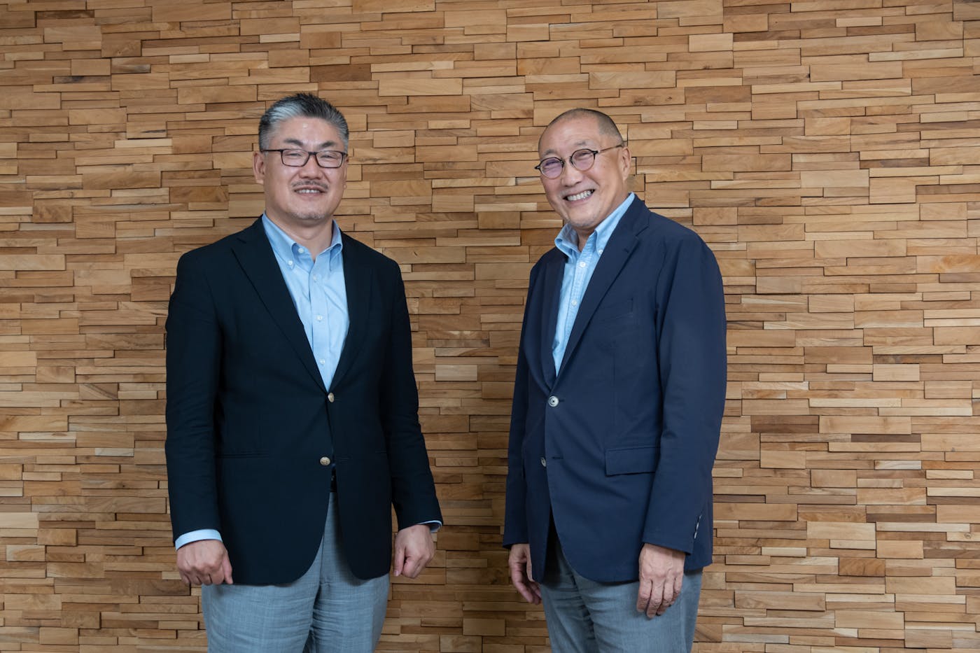 システム・ロケーション 専務取締役 前田氏(左) 同 代表取締役社長 千村氏(右)
